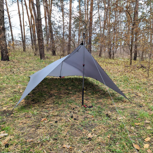 What is the Best Method for Hanging a Tarp?